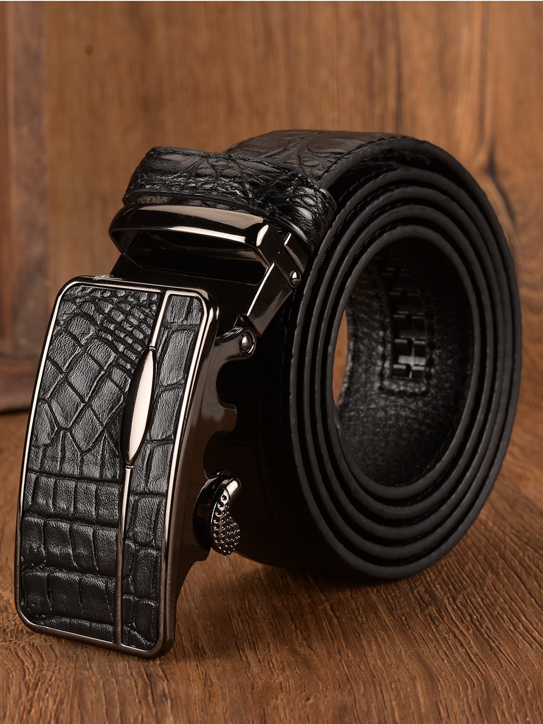 

BuckleUp Men Black Textured Belt