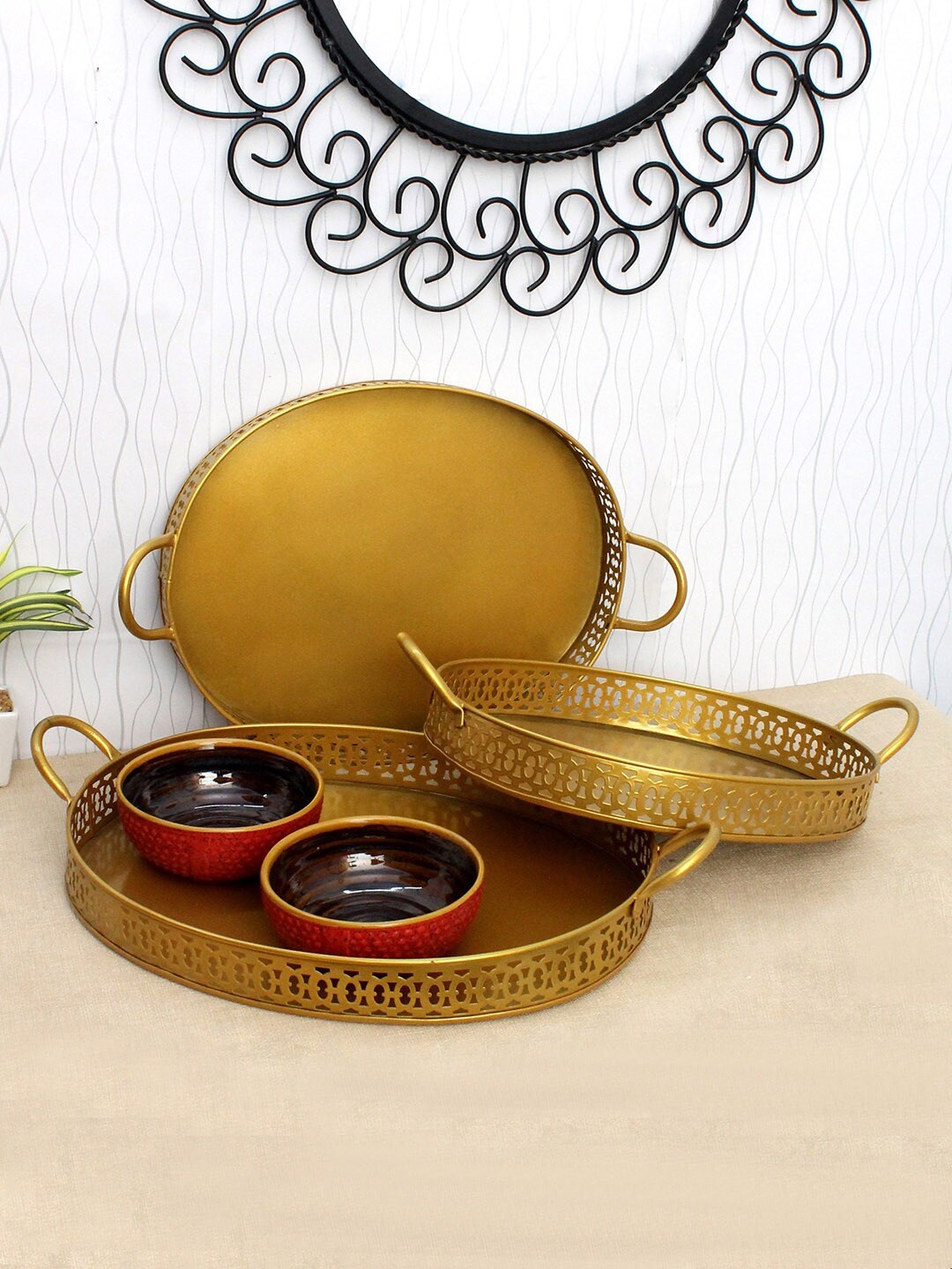 

Home Sparkle Pack of 3 Gold-Toned Solid Metal Serving Trays