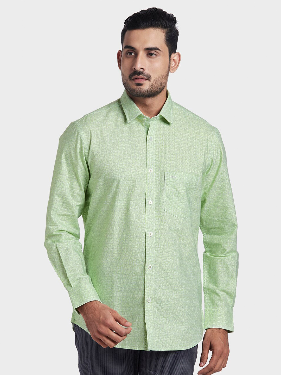 

ColorPlus Men Green Printed Tailored Fit Casual Shirt