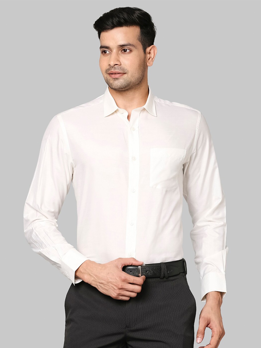 

Park Avenue Men Off White Regular Fit Silk Formal Shirt