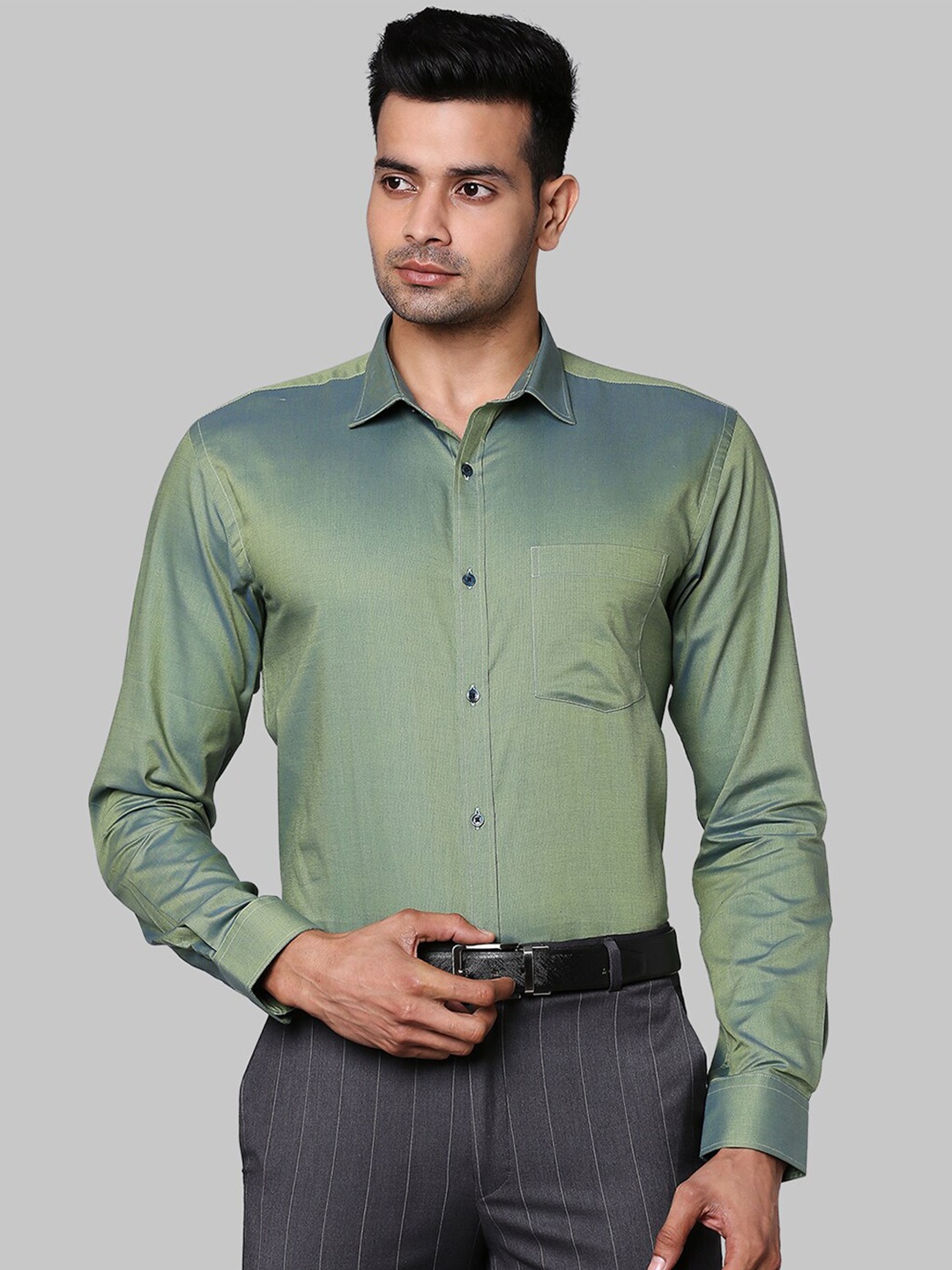 

Park Avenue Men Green Slim Fit Cotton Formal Shirt
