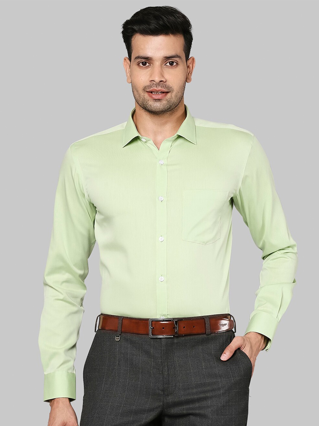

Park Avenue Men Green Solid Slim Fit Formal Shirt