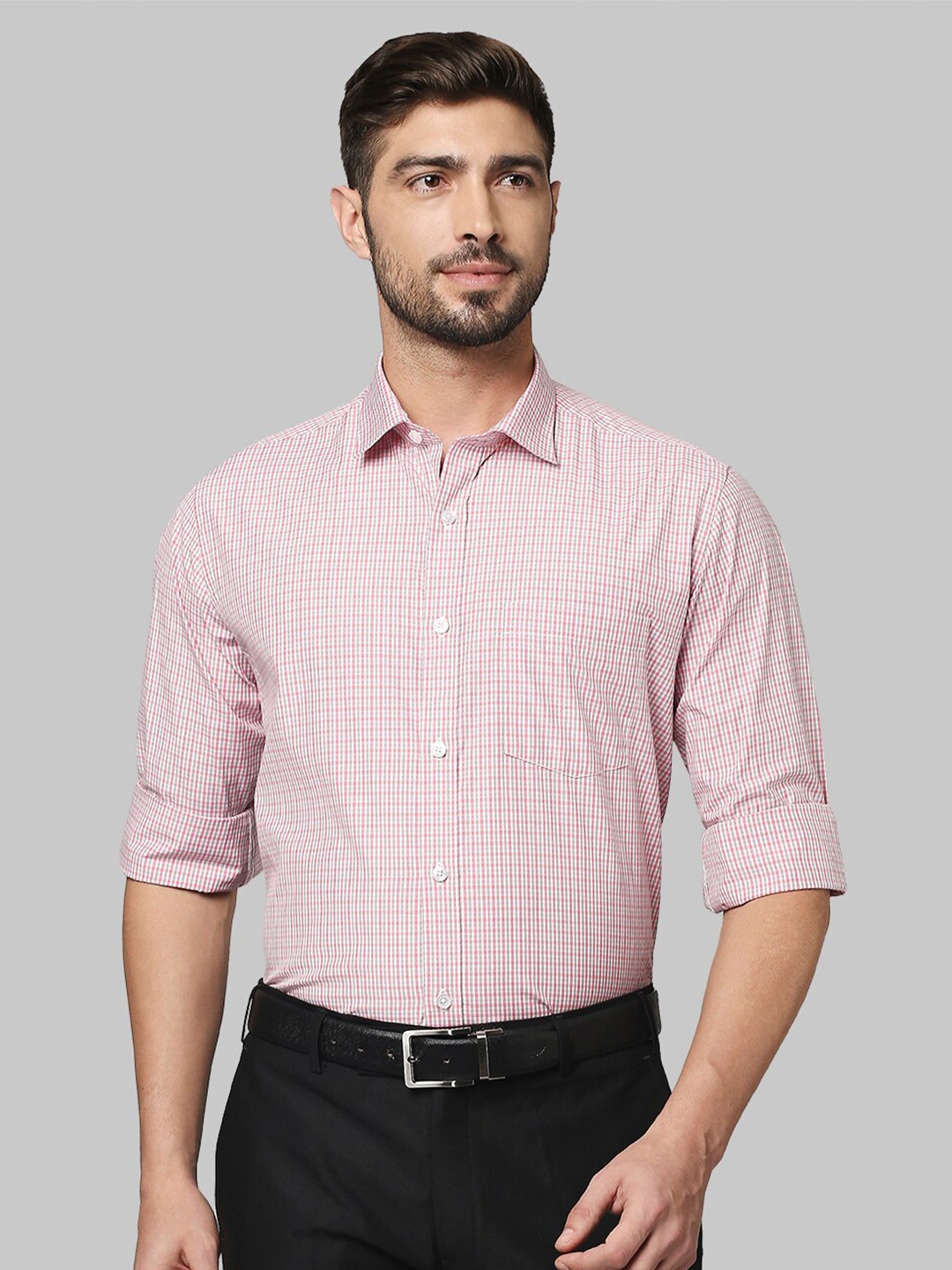 

Park Avenue Men Red Checked Casual Shirt
