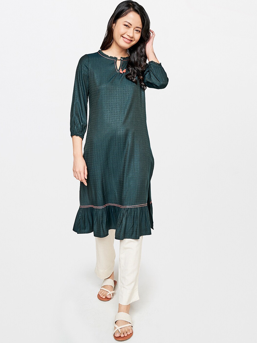 

Global Desi Women Olive Green Checked Keyhole Neck Kurta