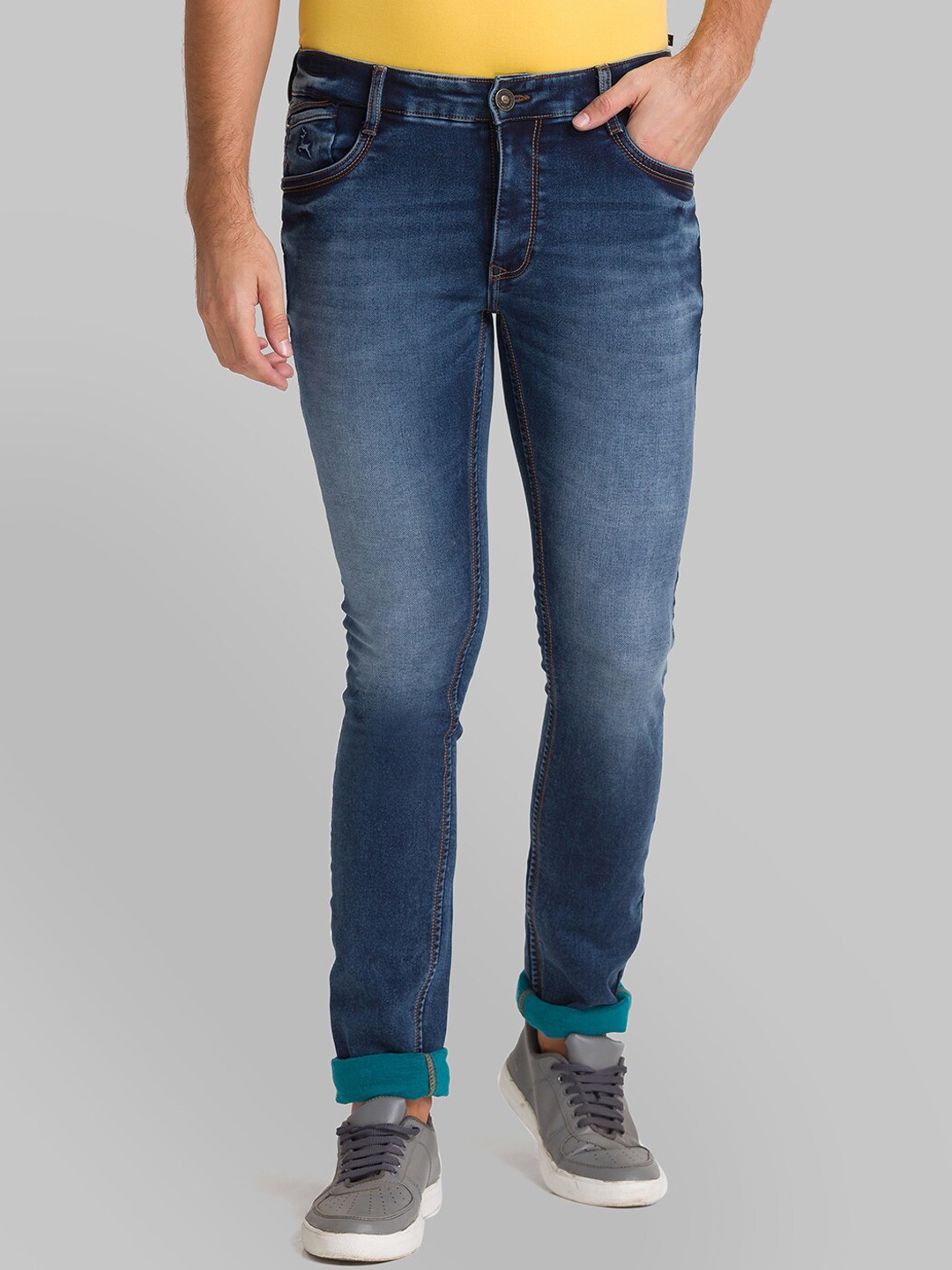 

Parx Men Blue Skinny Fit Heavy Fade Jeans