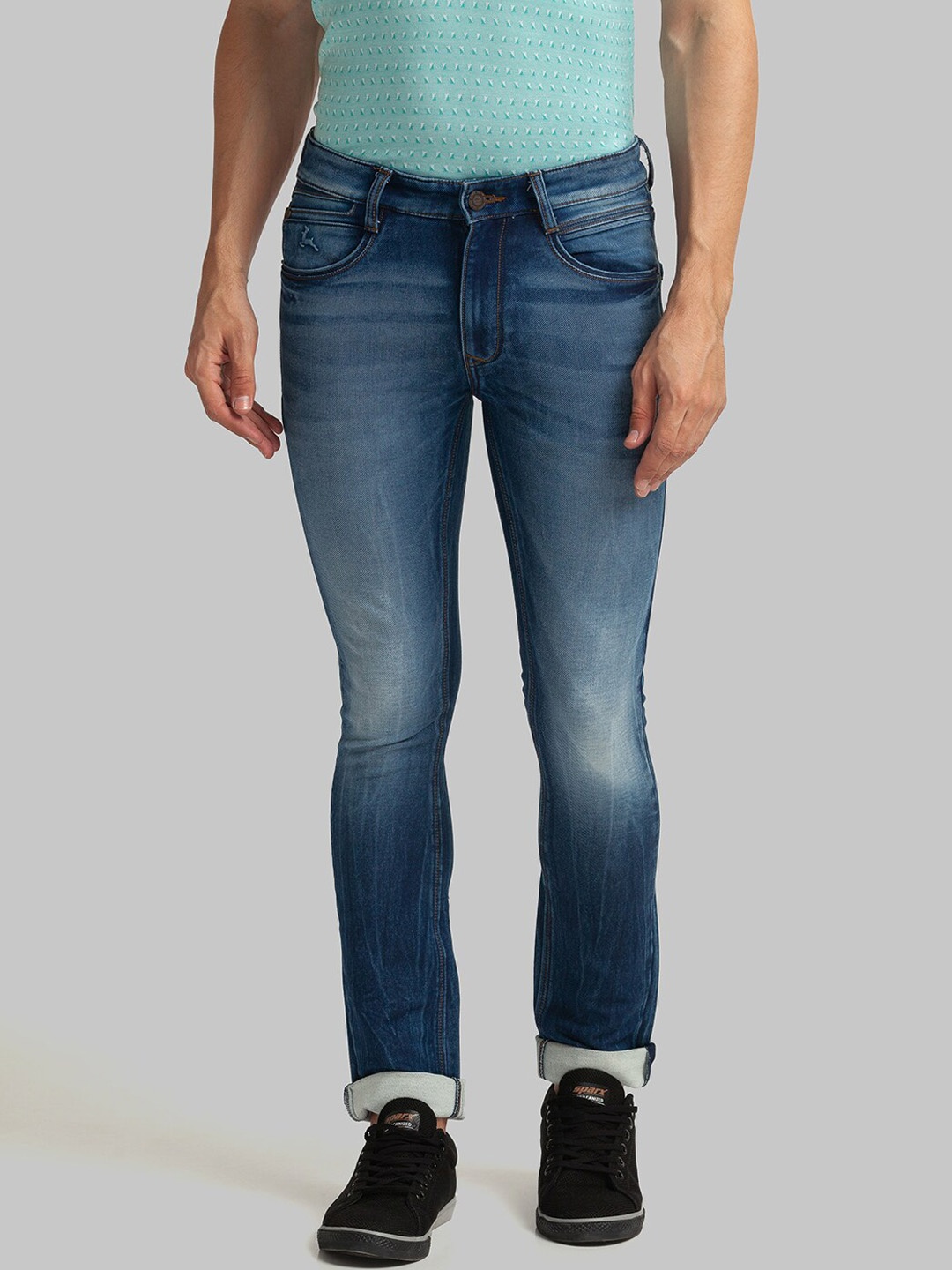 

Parx Men Blue Skinny Fit Light Fade Jeans