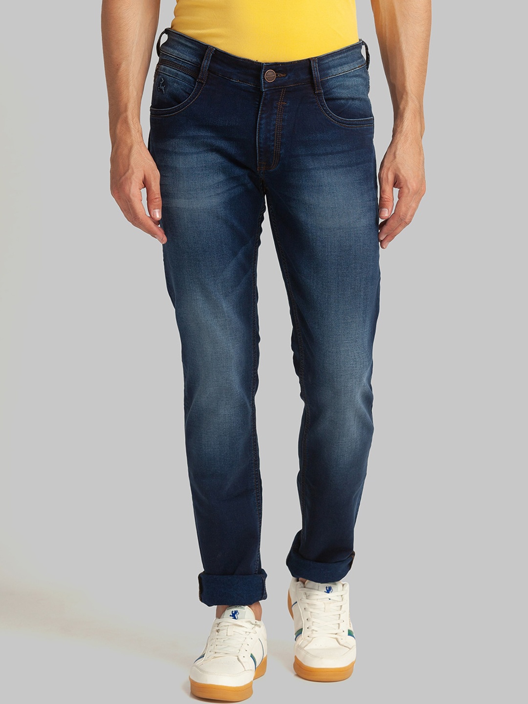 

Parx Men Blue Tapered Fit Light Fade Jeans