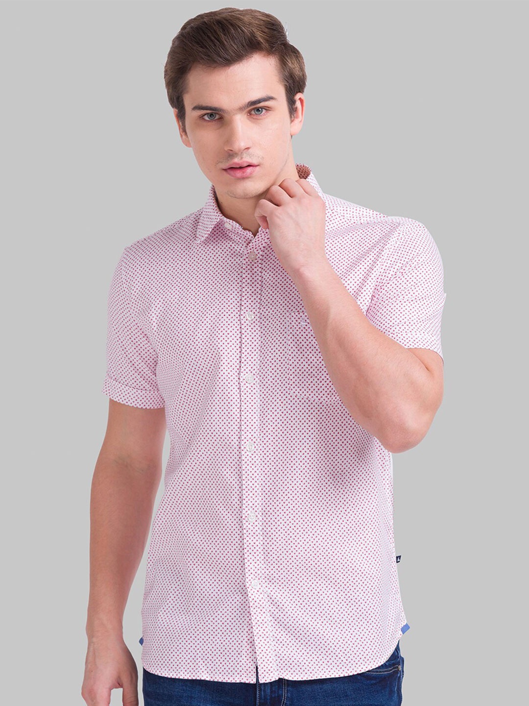 

Parx Men Red Slim Fit Printed Casual Shirt