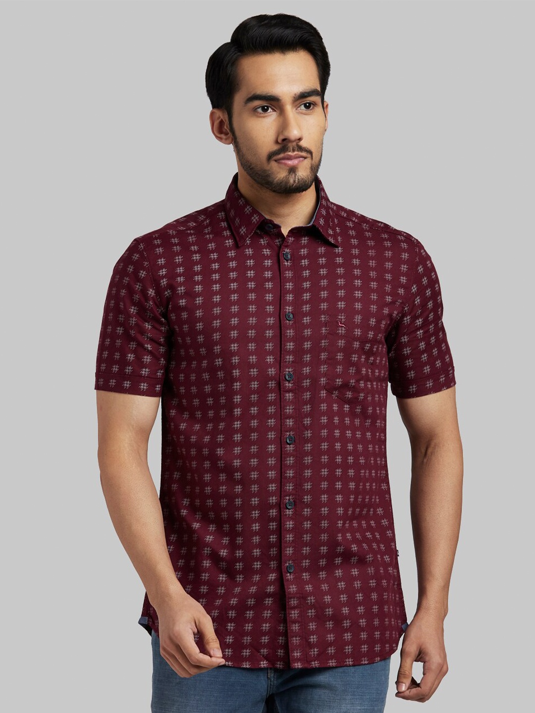 

Parx Men Red Slim Fit Checked Cotton Casual Shirt
