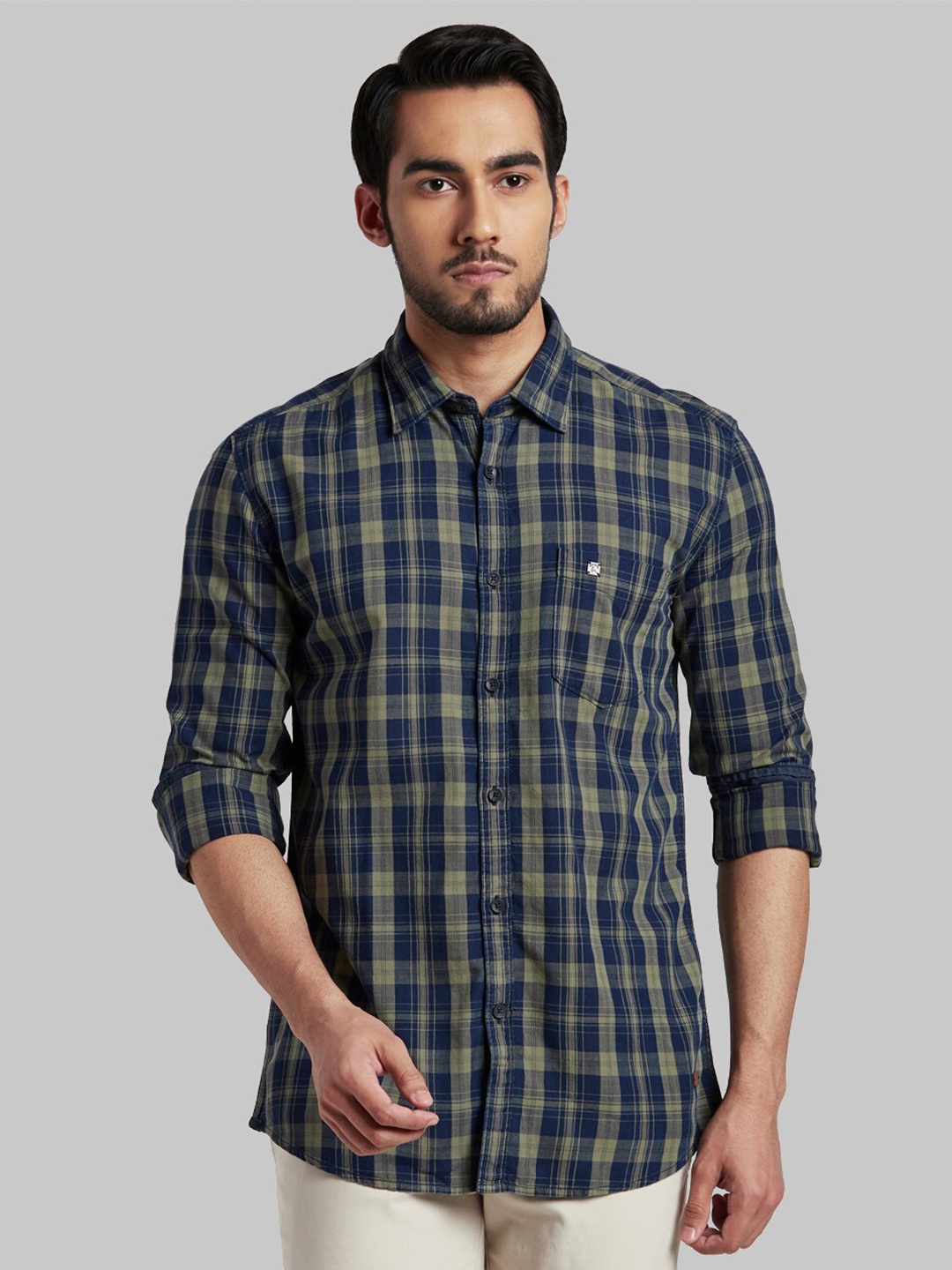 

Parx Men Green Slim Fit Tartan Checked Casual Shirt