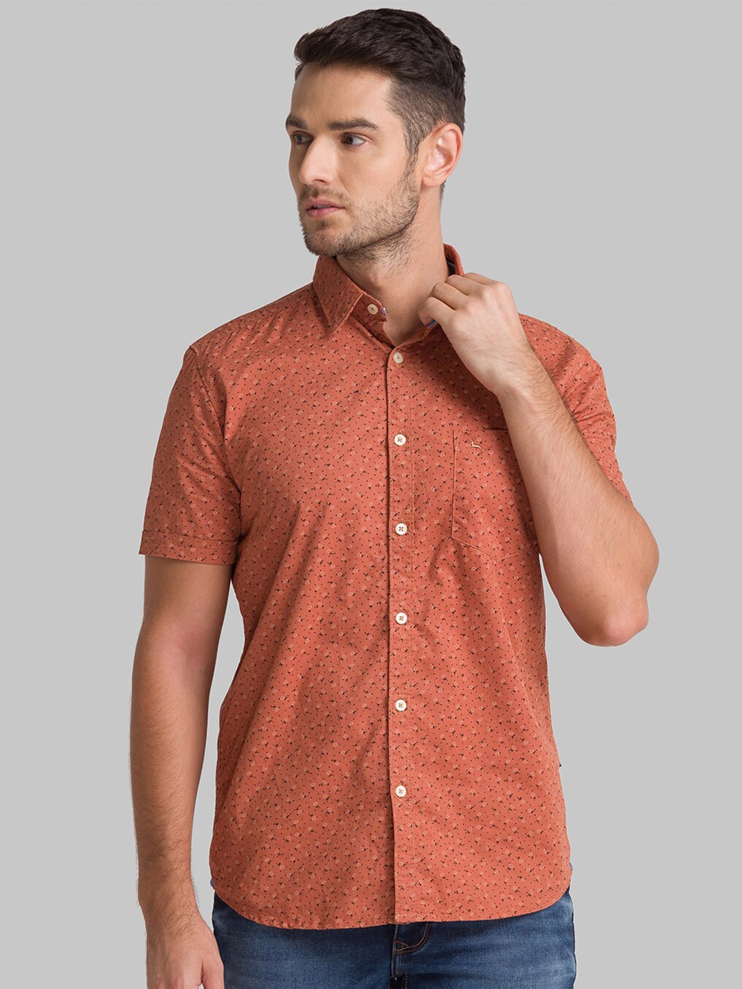 

Parx Men Red Slim Fit Printed Casual Shirt