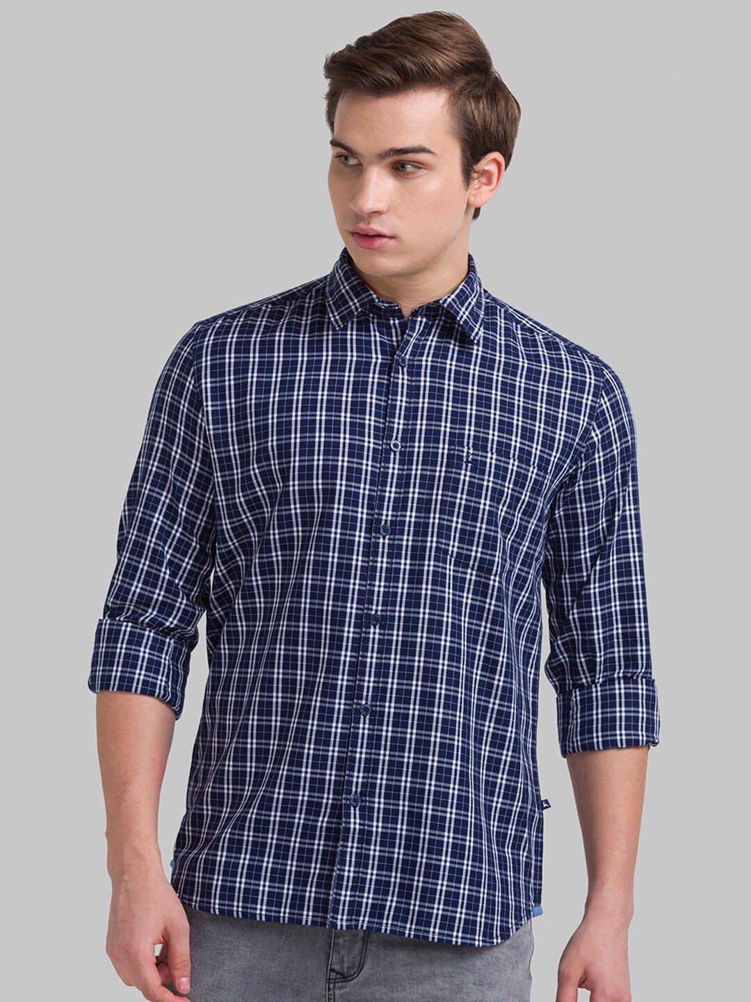 

Parx Men Blue Slim Fit Checked Casual Shirt