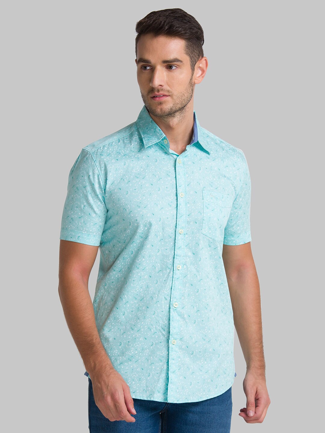 

Parx Men Green Slim Fit Floral Printed Casual Shirt