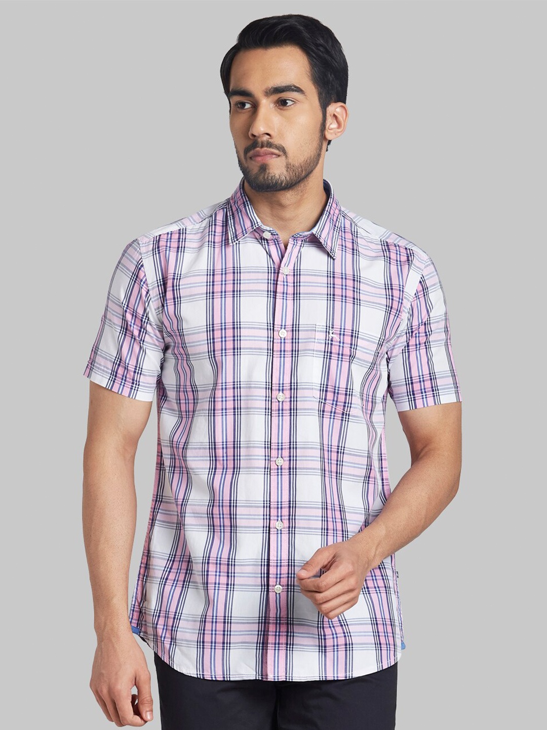 

Parx Men Medium Red Slim Fit Checked Casual Shirt