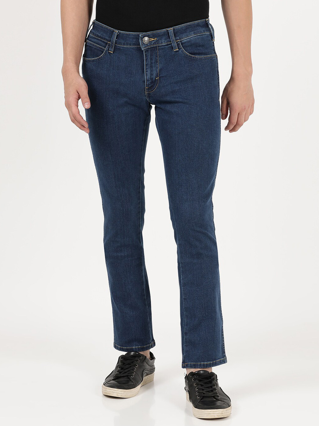

Wrangler Men Blue Skanders Slim Fit Low-Rise Stretchable Jeans