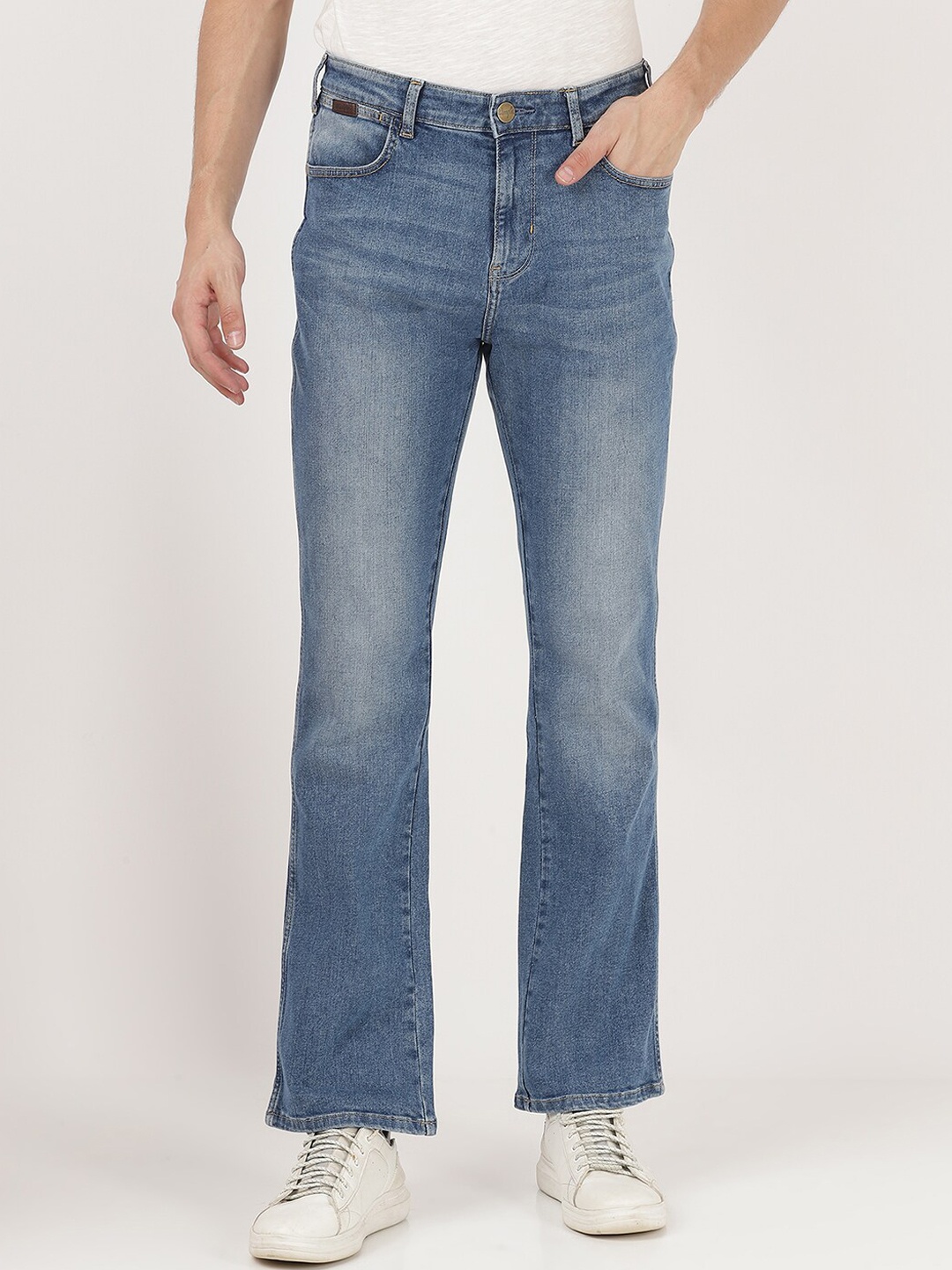 

Wrangler Men Blue Bootcut Heavy Fade Stretchable Jeans