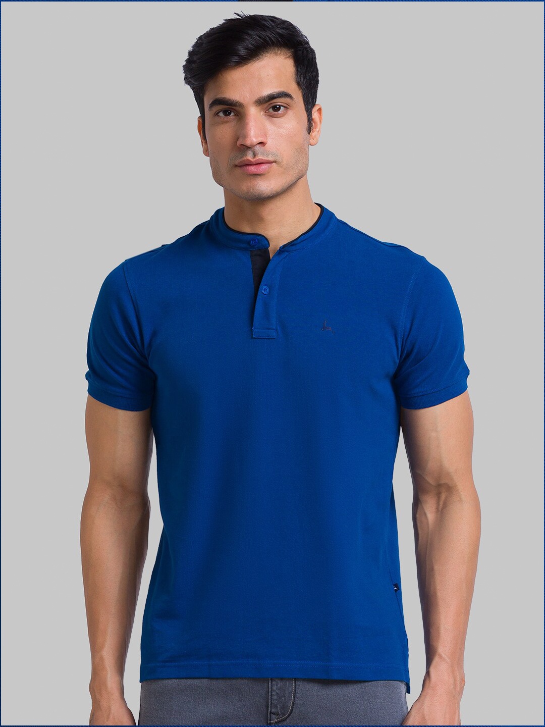 

Parx Men Blue Mandarin Collar T-shirt