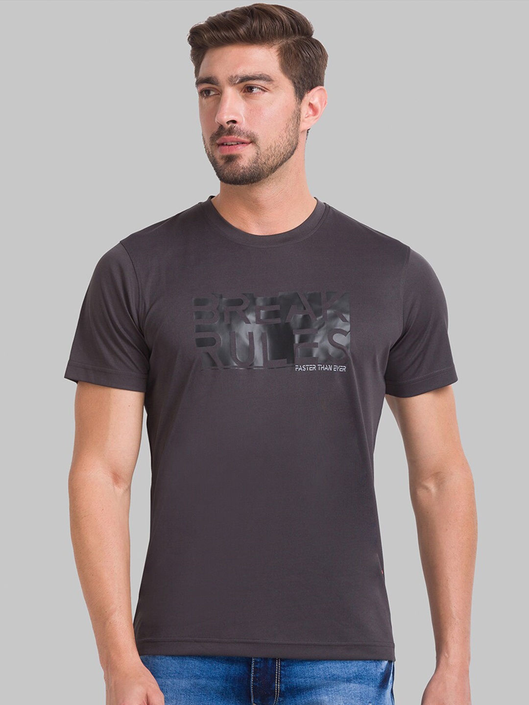 

Parx Men Grey Typography Printed T-shirt