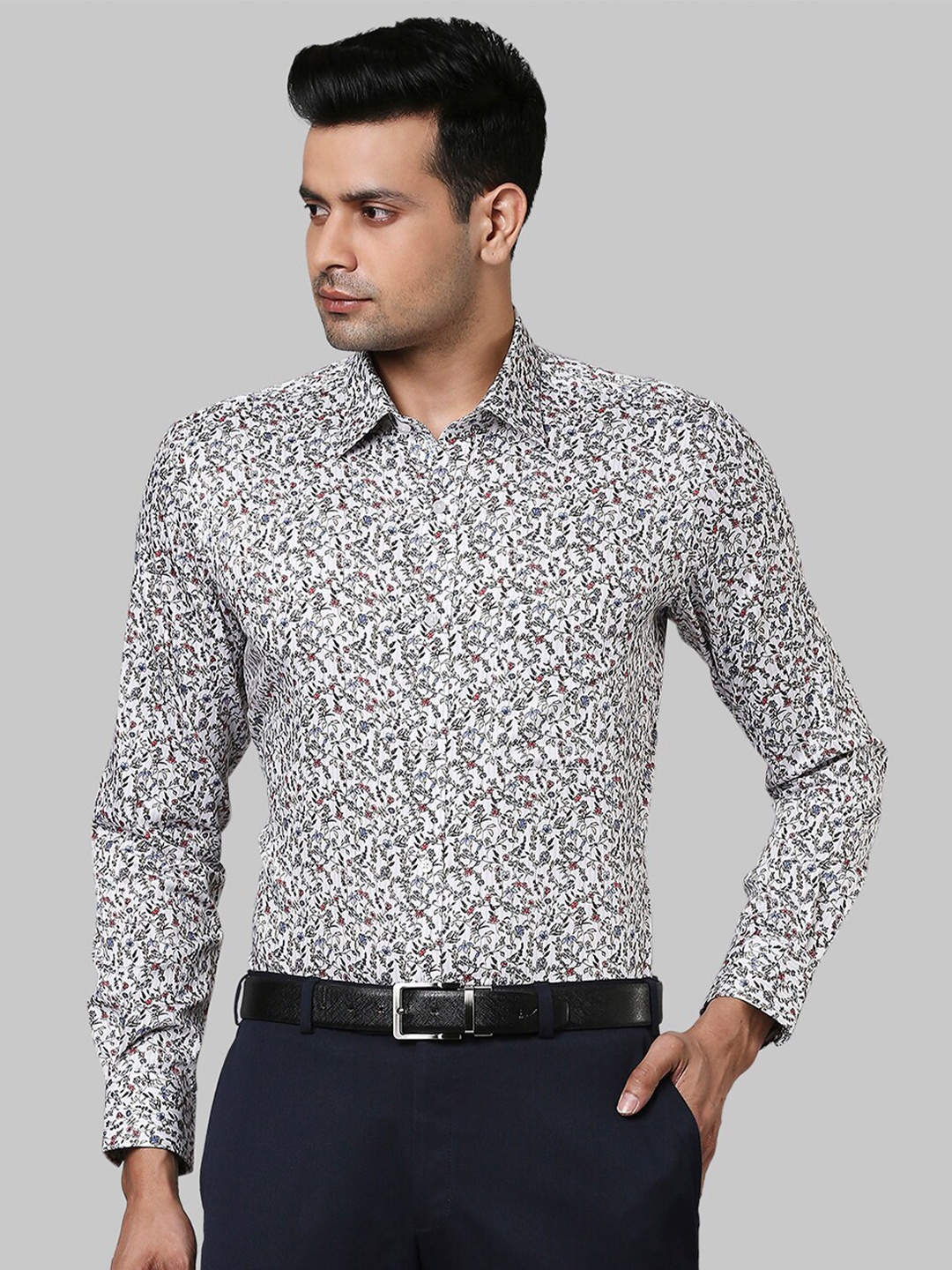 

Raymond Men White & Blue Floral Printed Cotton Shirt
