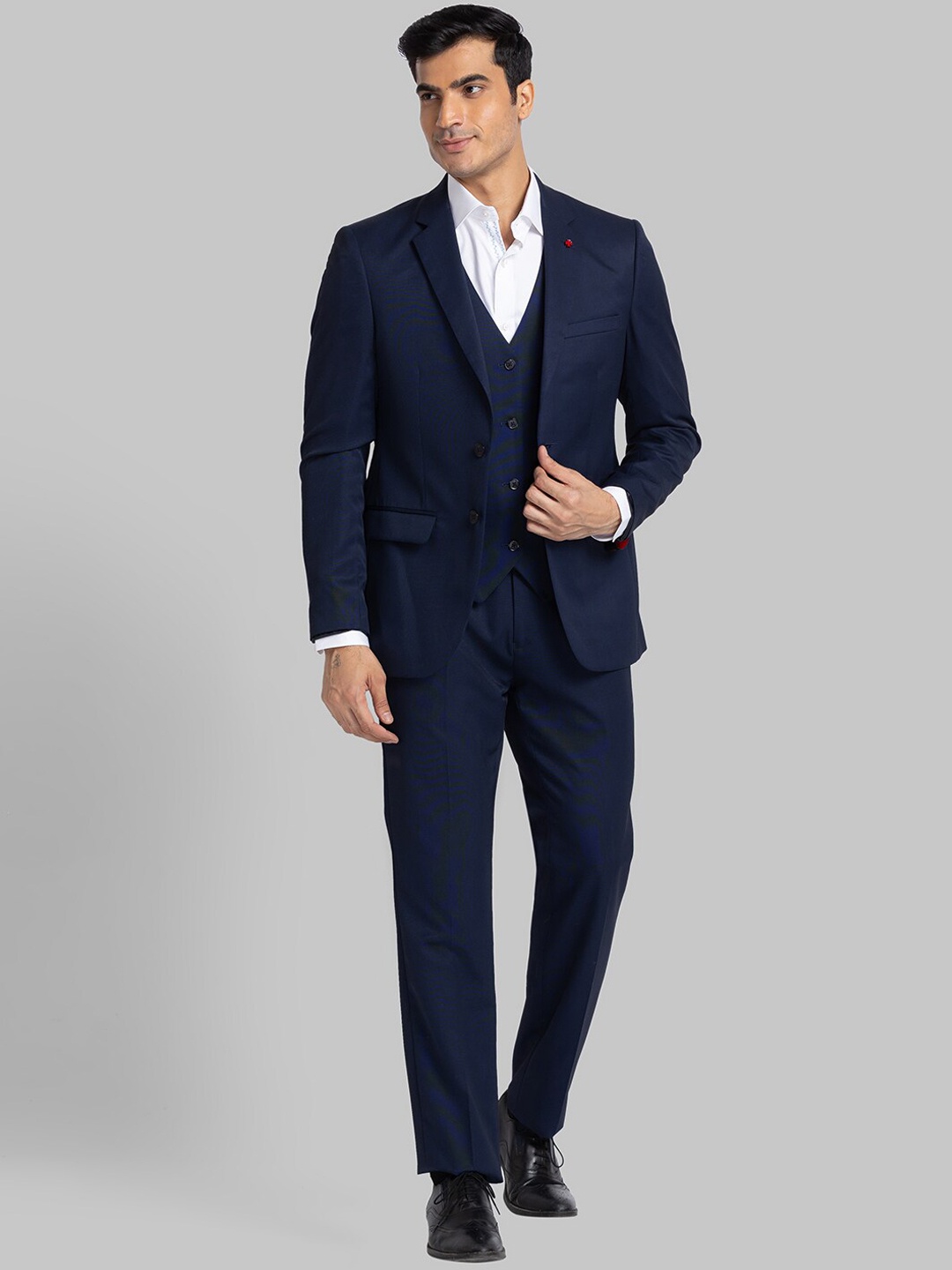 

Raymond Men Blue Self-Design Single-Breasted Formal Suit