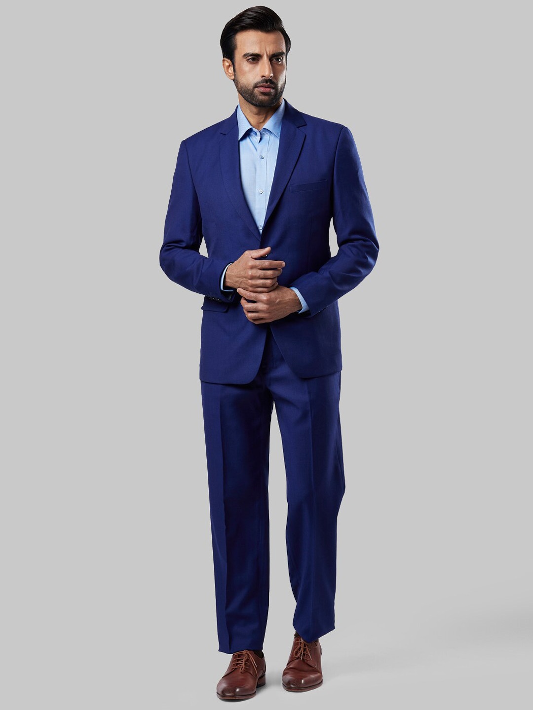 

Raymond Men Blue Solid Single-Breasted 2-Piece Formal Suit