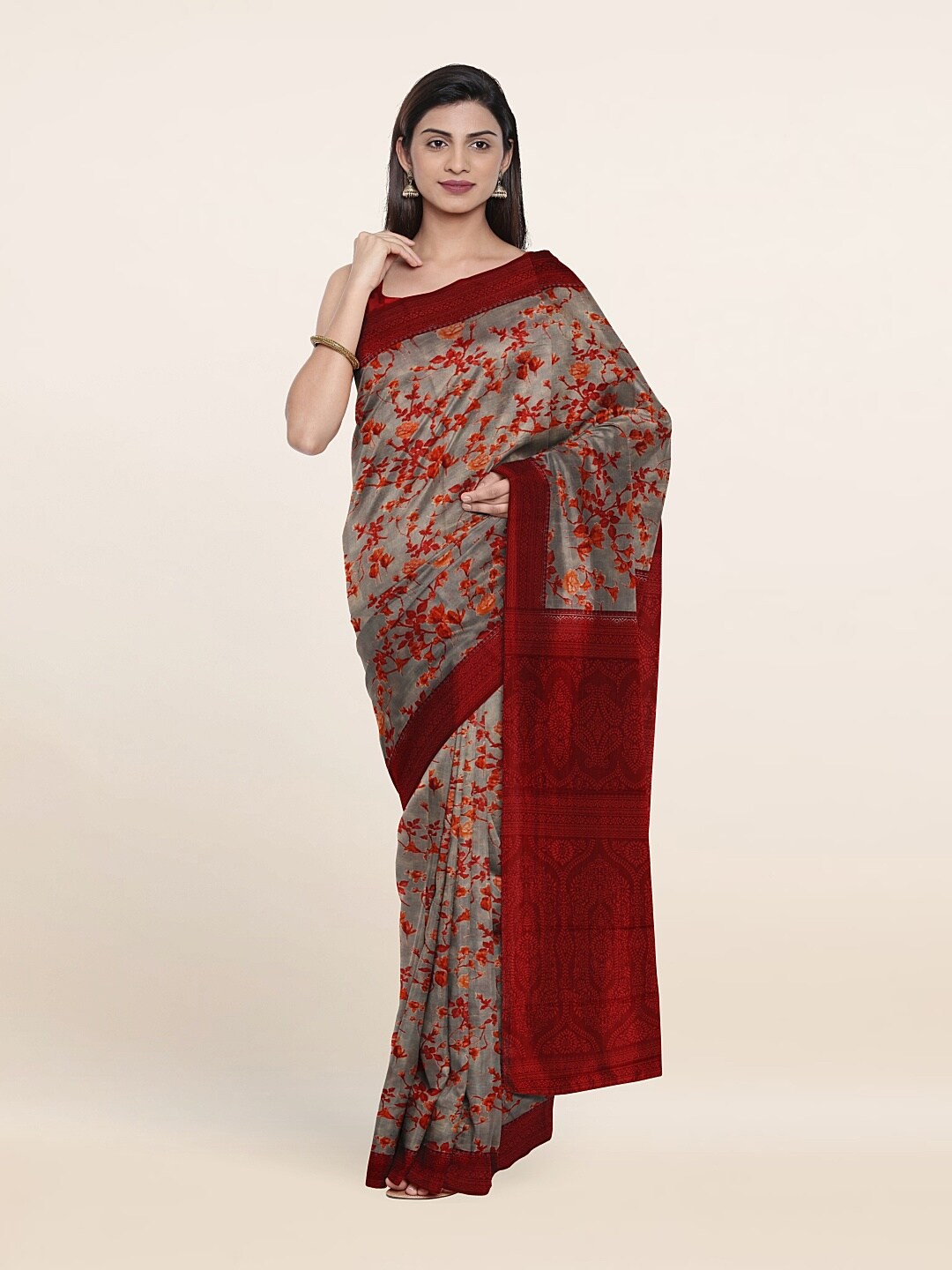 

Pothys Grey & Red Floral Pure Cotton Saree