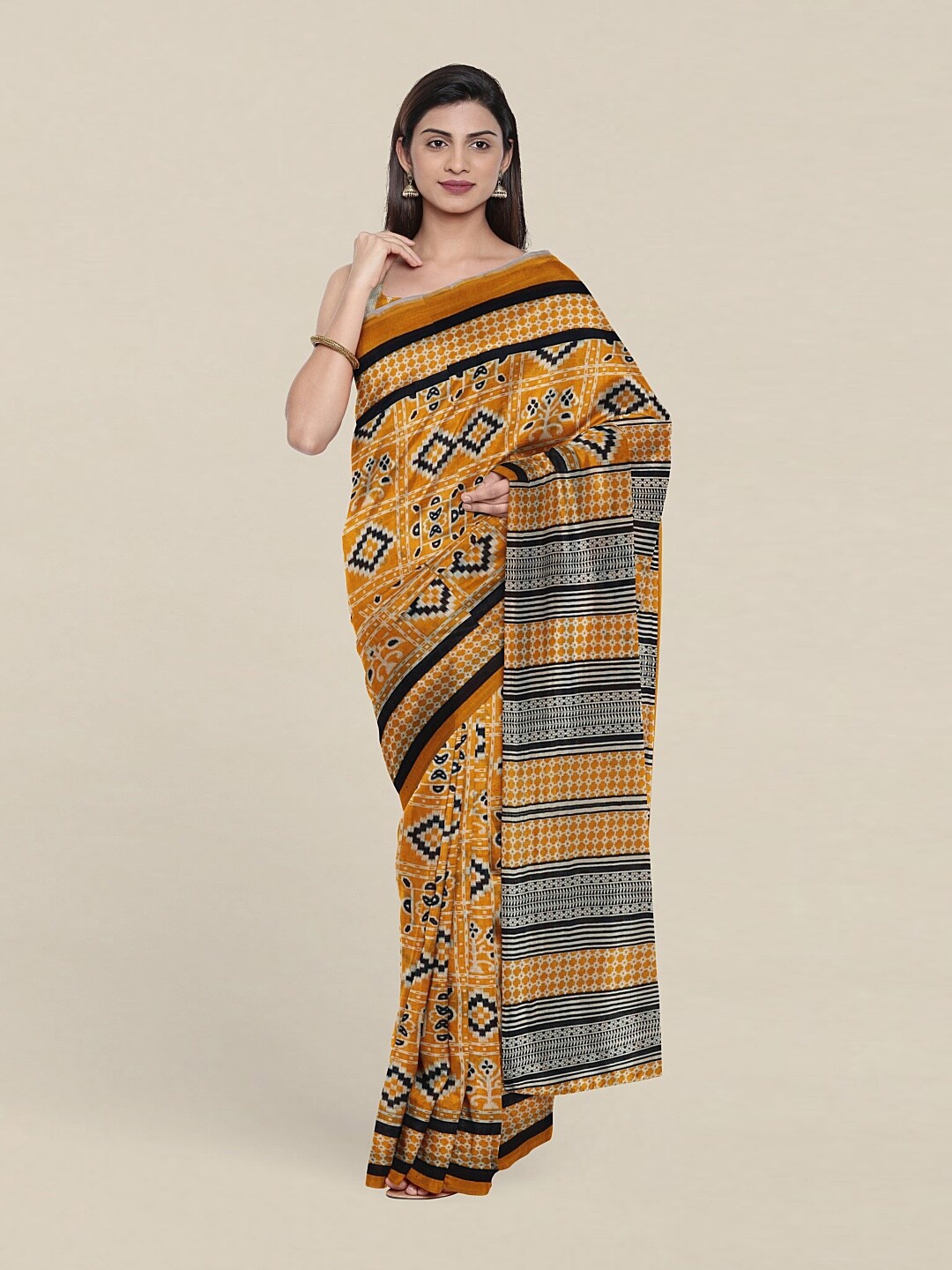 

Pothys Yellow & Black Printed Pure Cotton Saree