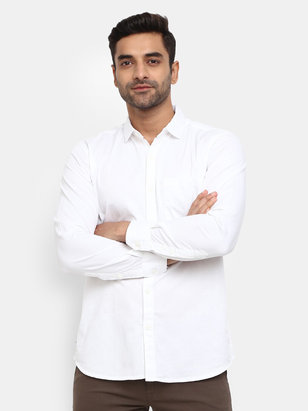 

V-Mart Men White Solid Casual Shirt
