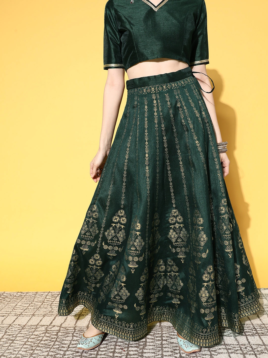 

Shae by SASSAFRAS Gorgeous Green Floral Brocade Skirt