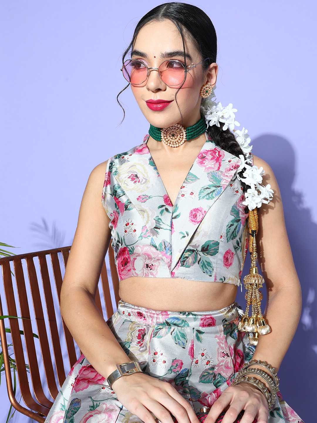 

Shae by SASSAFRAS Grey Floral Statement Collar Top