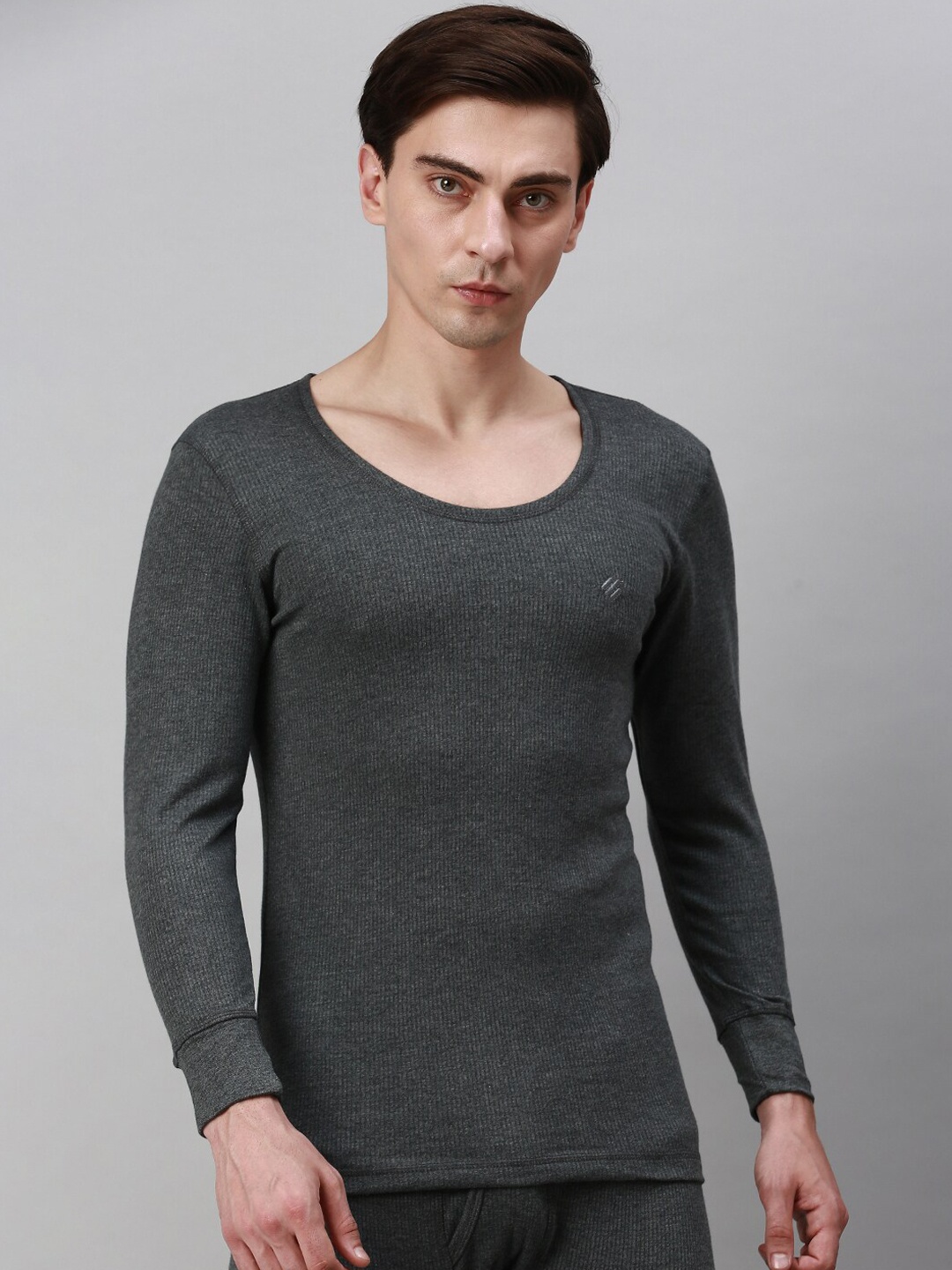 

ONN Men Black Solid Thermal Tops