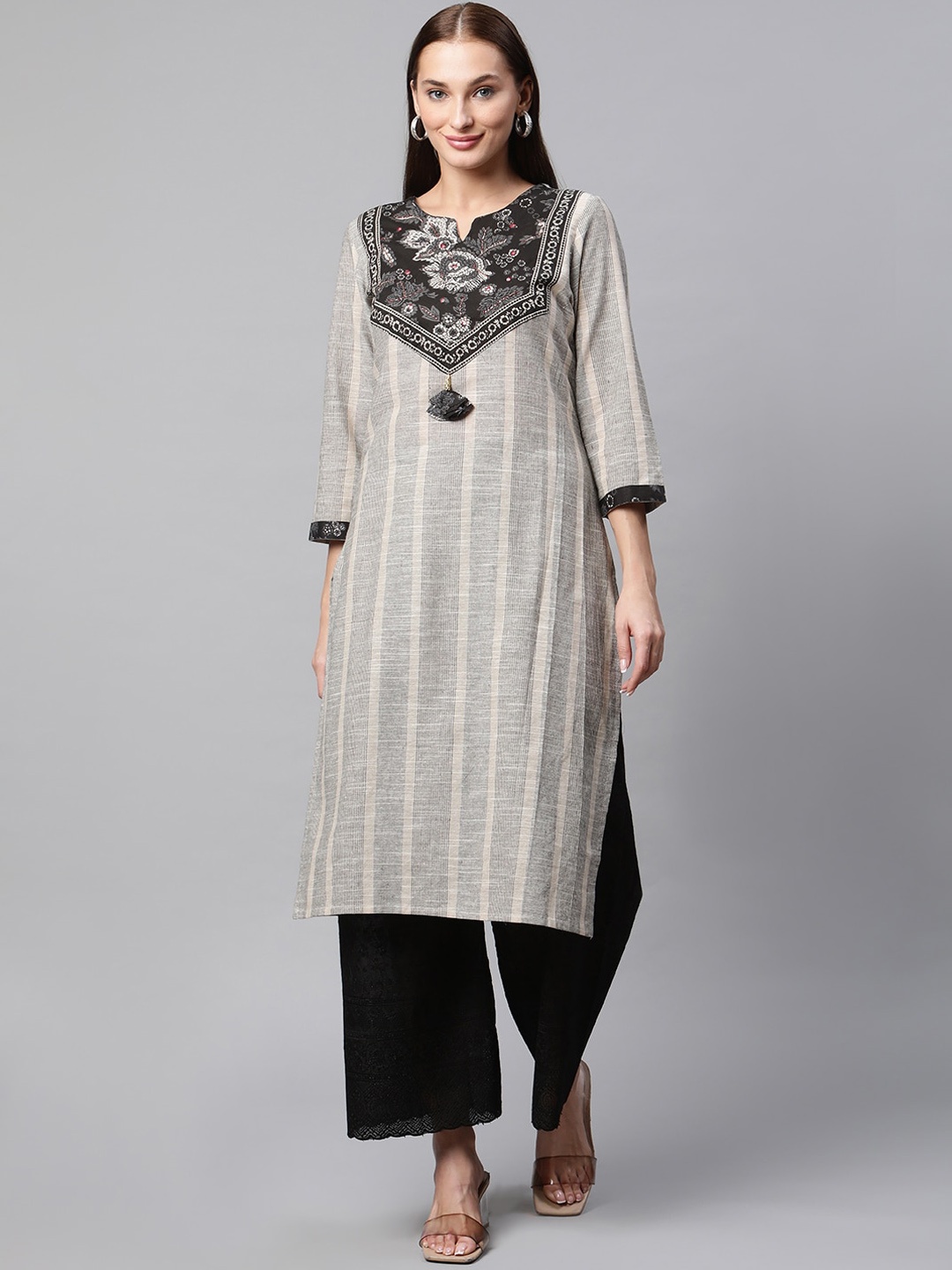 

INDYES Women Black & Black Striped Floral Kurta