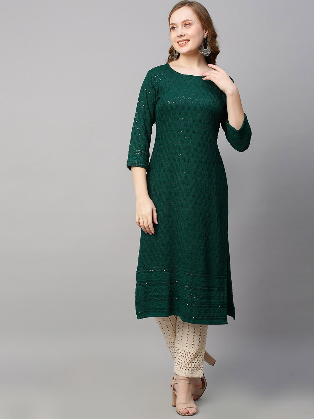 

POONAM DESIGNER Women Green Geometric Embroidered Kurta