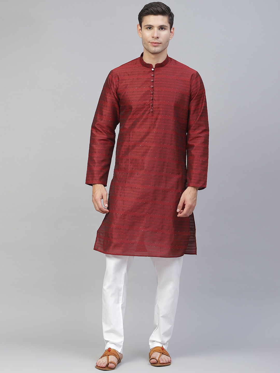 

MANQ Men Maroon Sequinned Kurta with Churidar