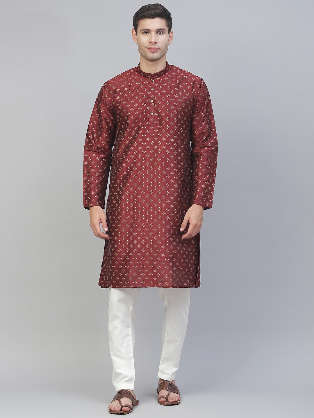 

MANQ Men Maroon Ethnic Motifs Printed Kurta with Pyjamas