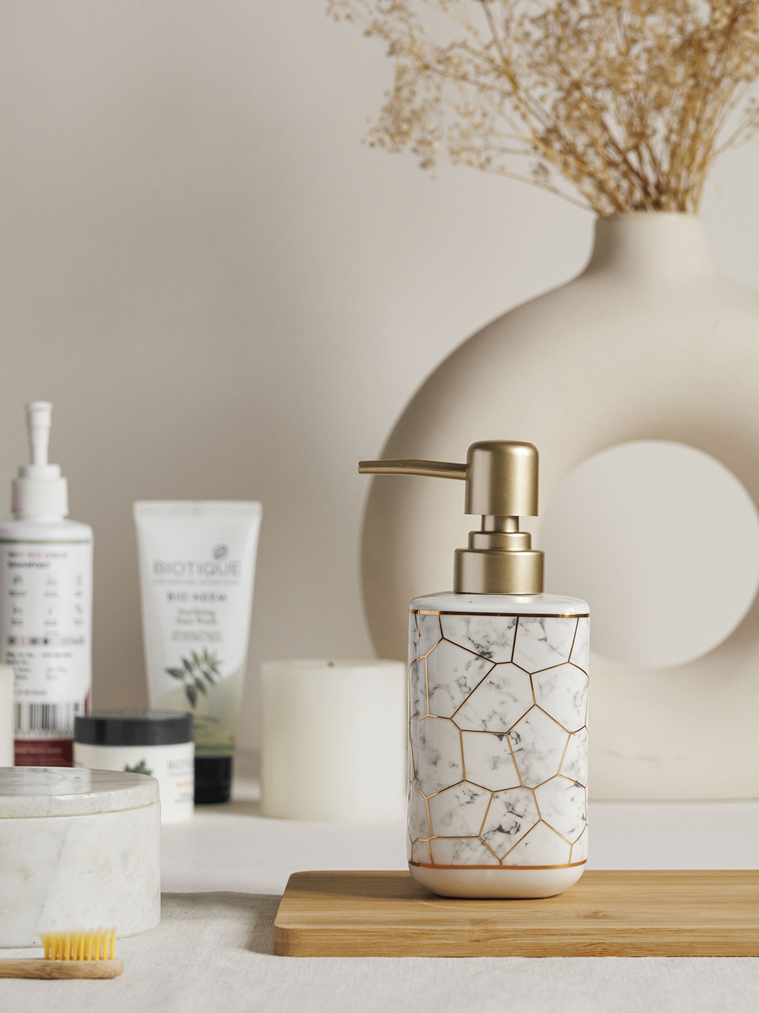 

Clasiko White & Gold-Toned Printed Ceramic Soap Dispenser