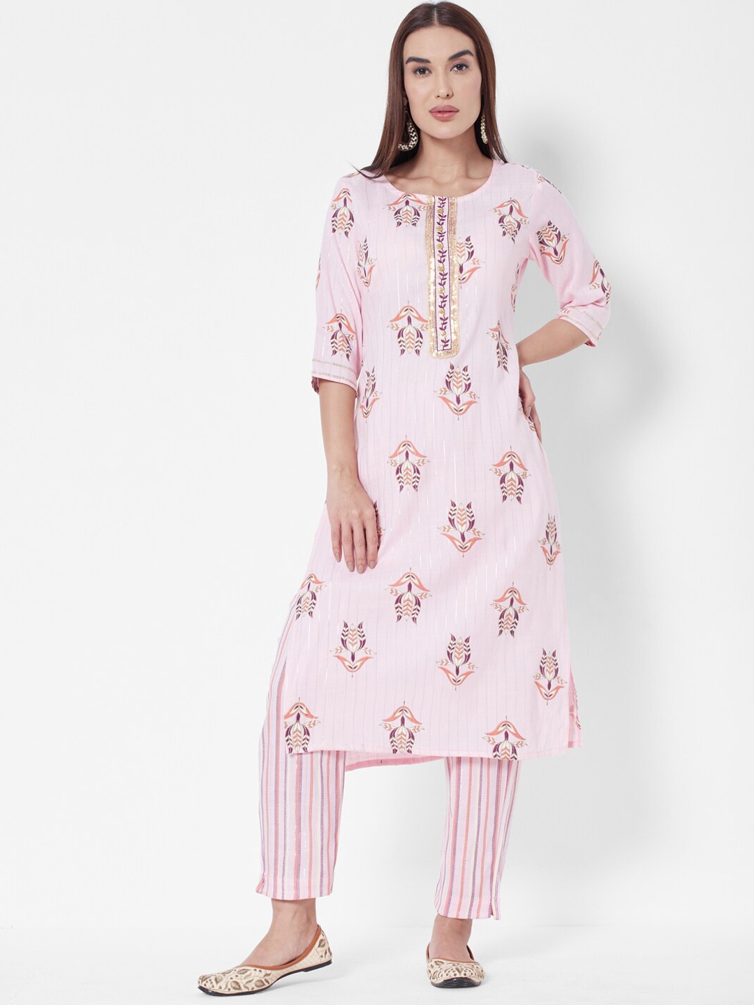 

Vedic Women Lavender Floral Embroidered Liva Kurta with Trouser