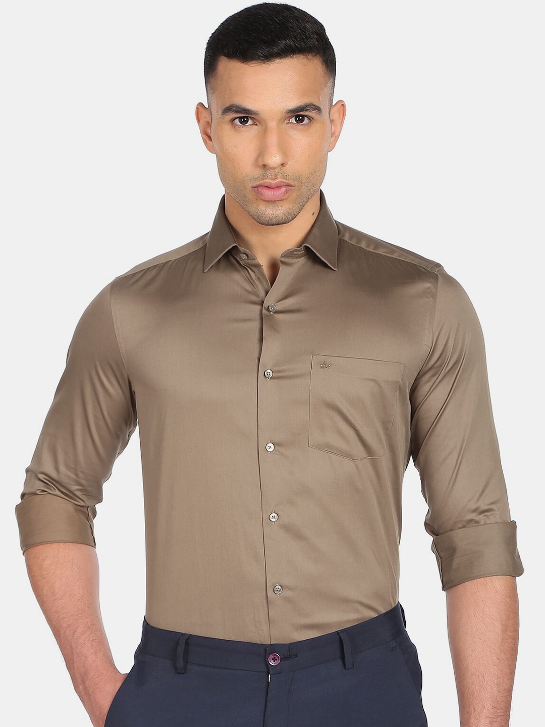 

Arrow Men Brown Solid Pure Cotton Casual Shirt