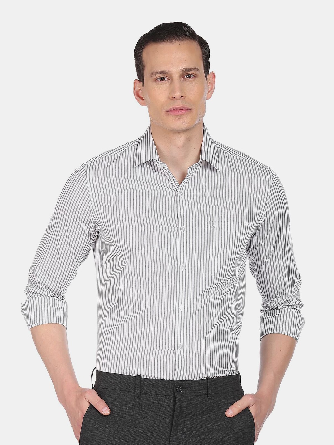 

Arrow Men White Slim Fit Striped Pure Cotton Casual Shirt