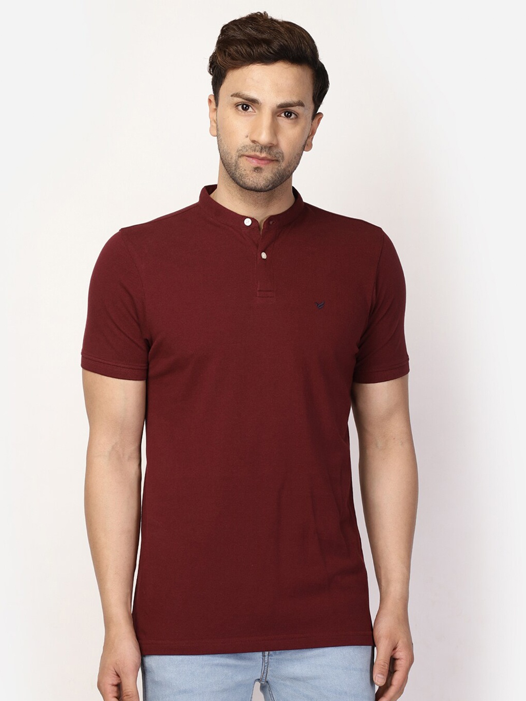 

Blackberrys Men Maroon Mandarin Collar Slim Fit T-shirt