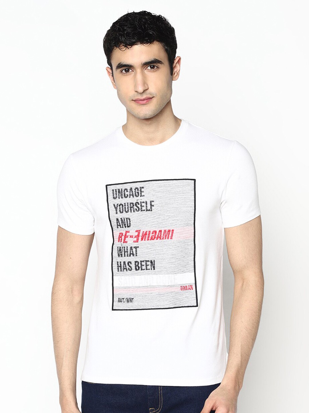 

Blackberrys Men White Typography Printed Slim Fit T-shirt
