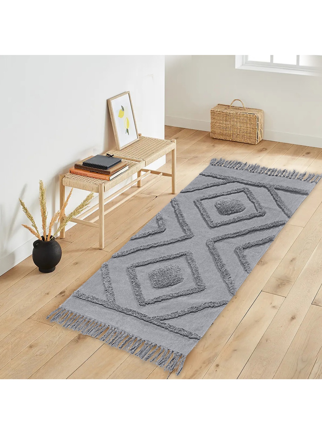 

Saral Home Grey Geometric Pure Cotton Ant-Slip Tufted Dhurrie