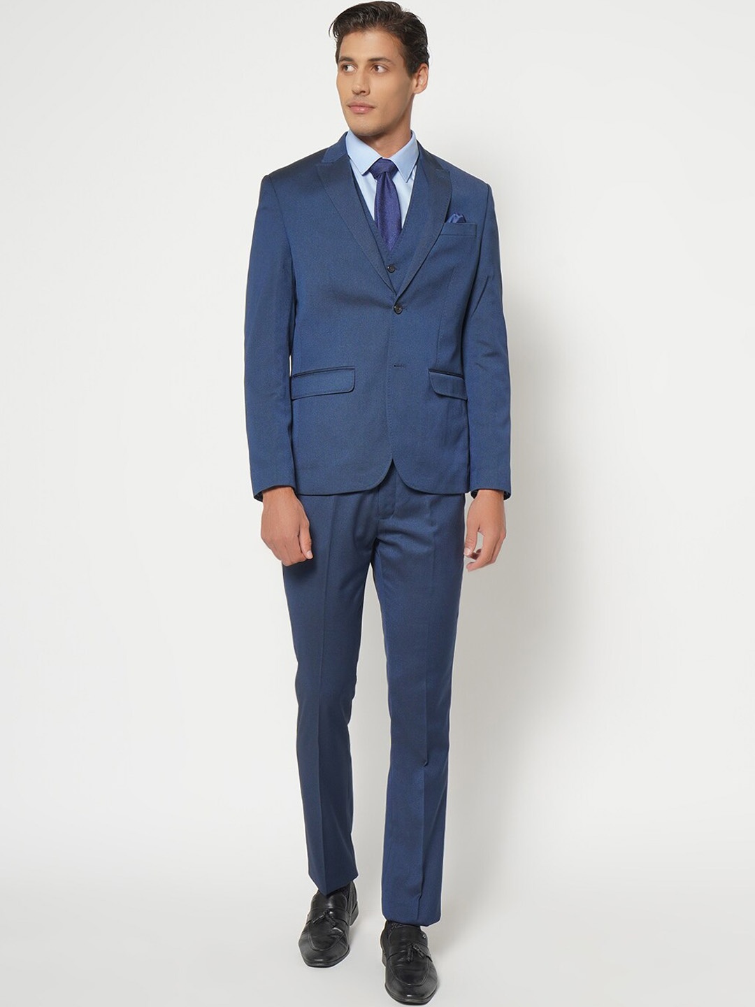 

Blackberrys Men Navy Blue Solid Single Breasted Slim-Fit Formal Suits