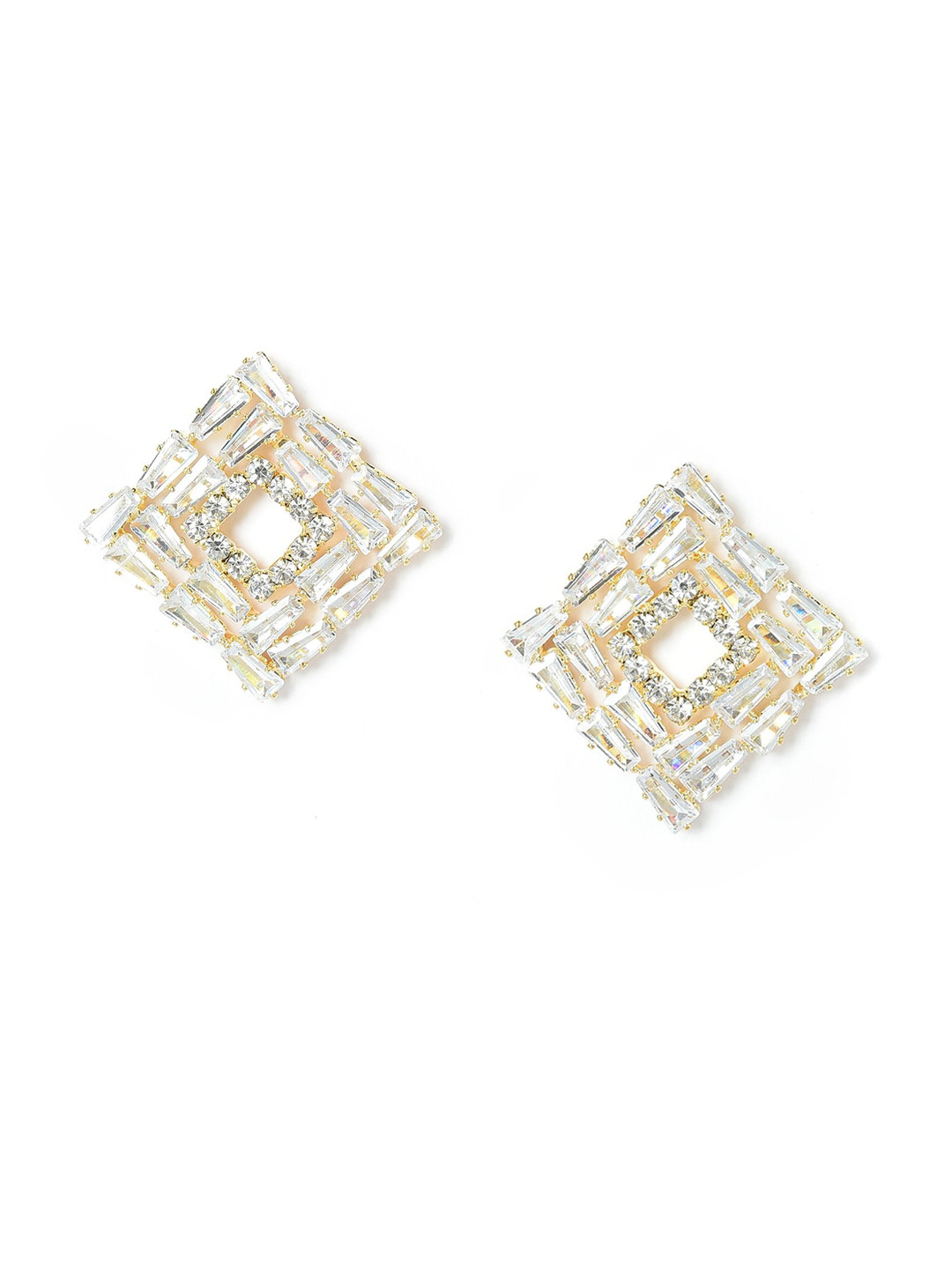 

W White Square Studs Earrings