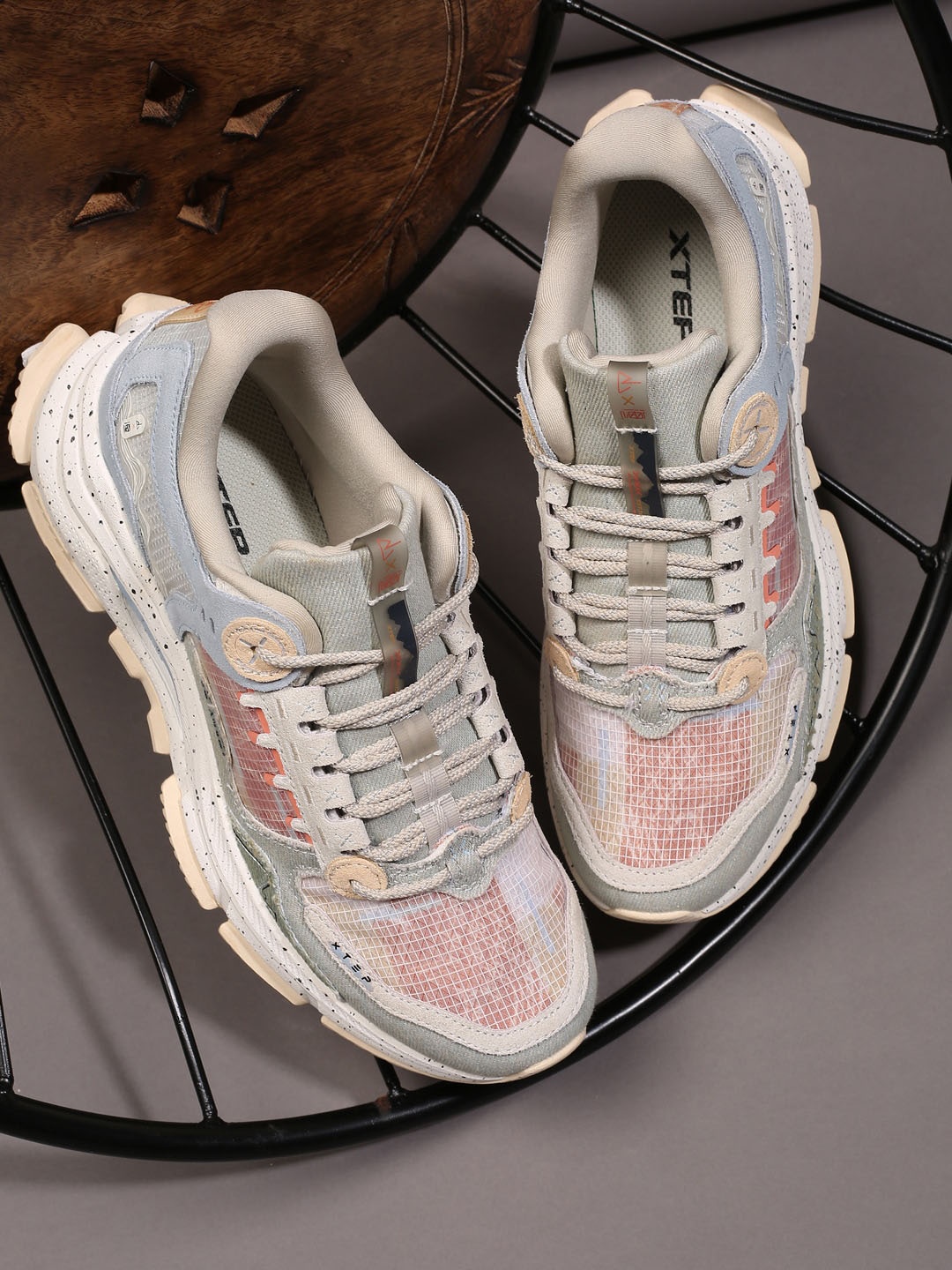 

Xtep Women Blue Colourblocked Sneakers