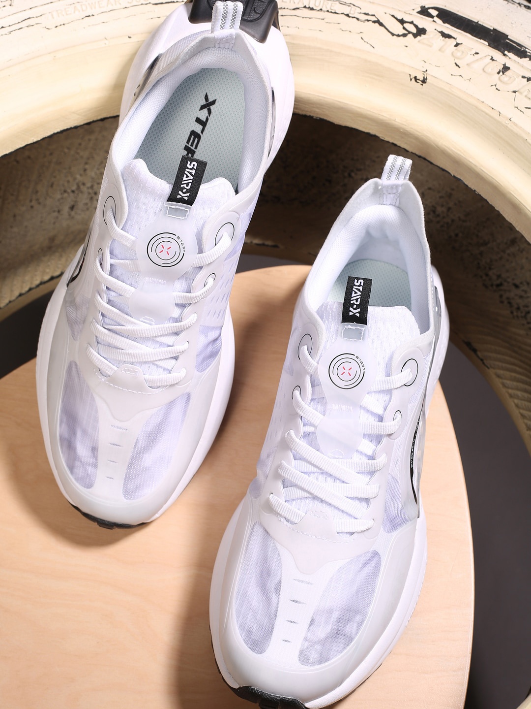 

Xtep Women White Printed Casual Sneakers