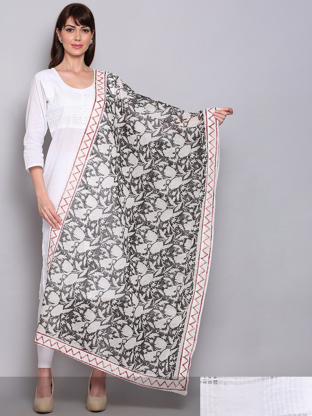 

Miaz Lifestyle 2 Women White & Black Ethnic Motifs Woven Design Dupatta