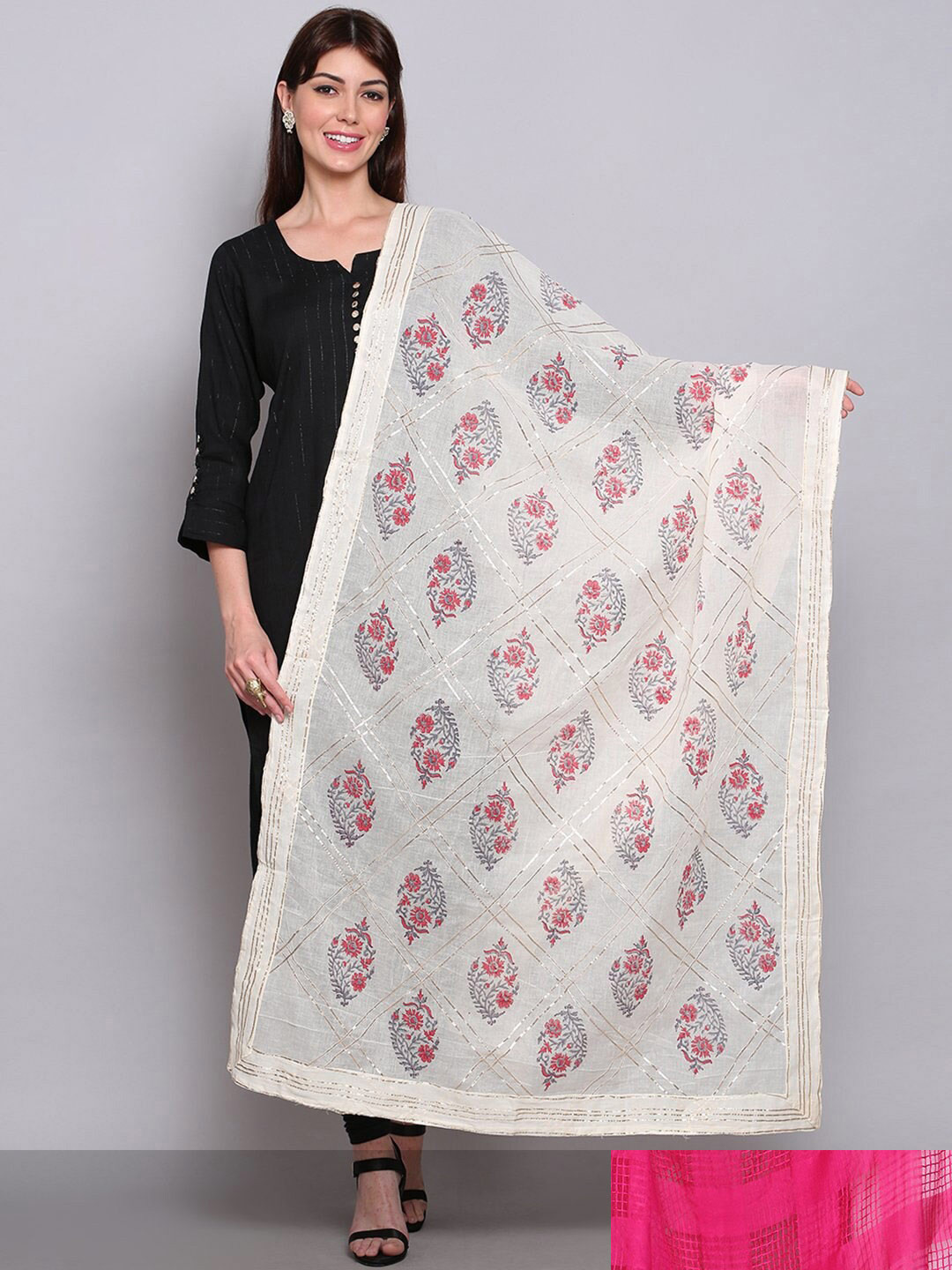 

Miaz Lifestyle Pack Of 2 White & Red Ombre Woven Design Bandhani Dupatta with Gotta Patti