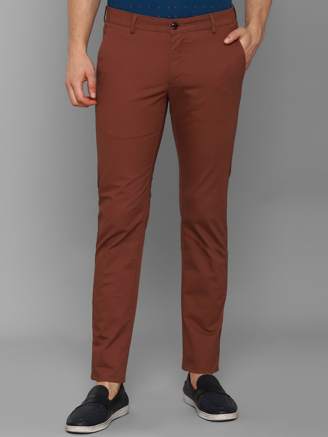 

Allen Solly Men Red Solid Slim Fit Trousers