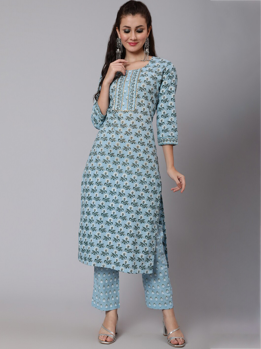 

GLAM ROOTS Women Blue Floral Printed Gotta Patti Pure Cotton Kurta with Trousers